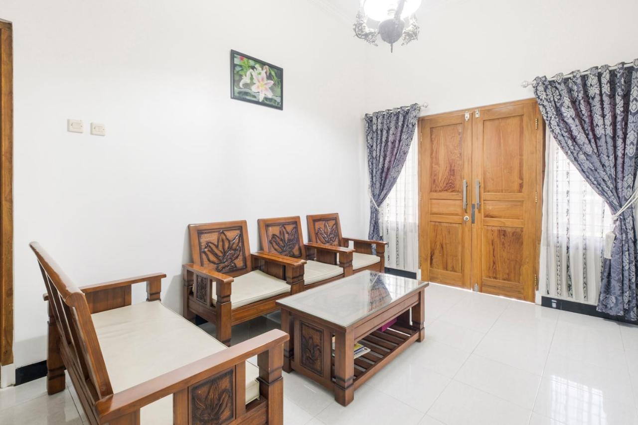 Hotel Oyo 3267 Omah Suryo Yogyakarta Exterior foto