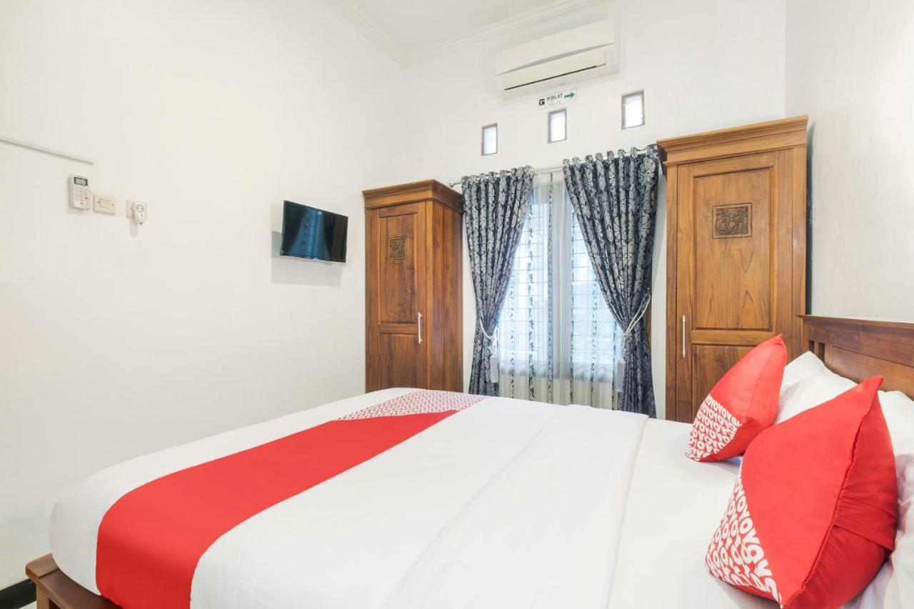 Hotel Oyo 3267 Omah Suryo Yogyakarta Exterior foto