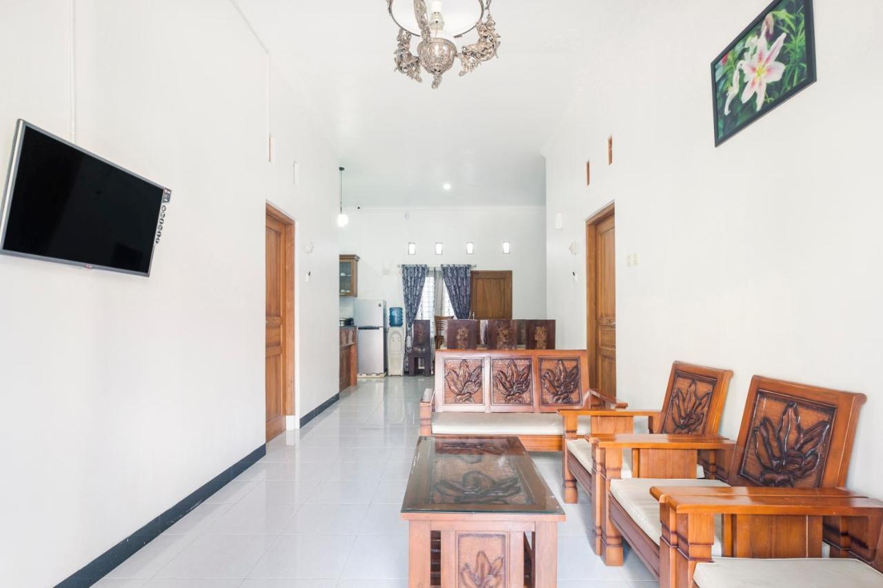 Hotel Oyo 3267 Omah Suryo Yogyakarta Exterior foto